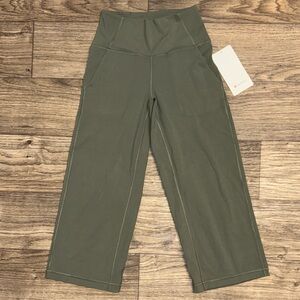 Lululemon Align HR Wide-Leg Crop 23”